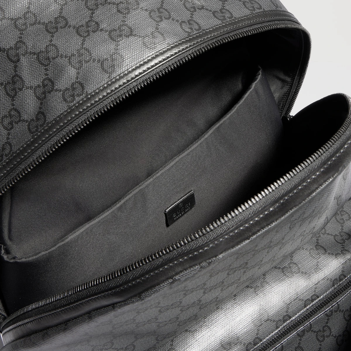 Gucci Essence Classic Medium Backpack Black