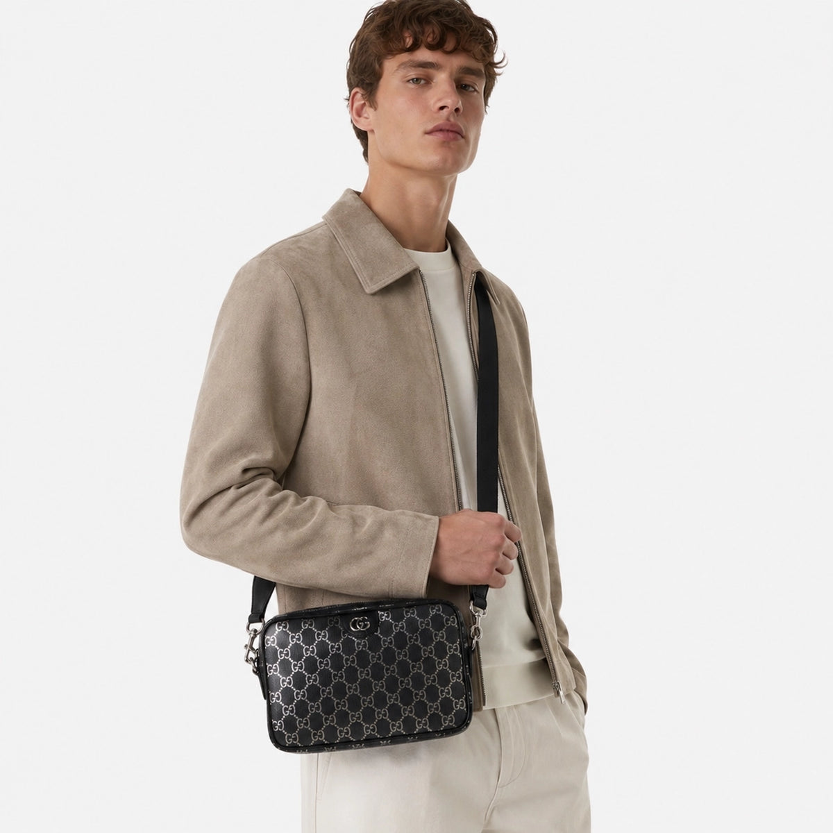 Gucci GG Supreme Messenger Bag Black