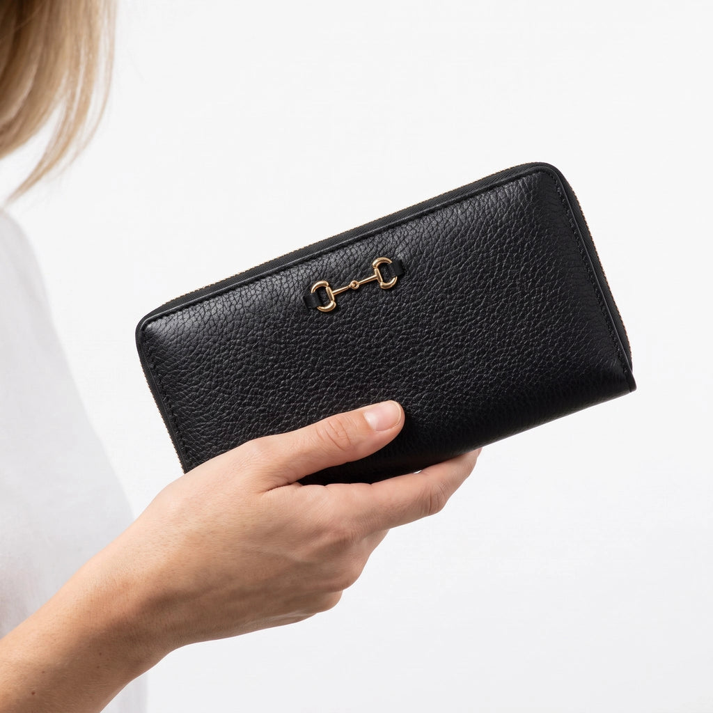 Gucci round zipper leather long wallet