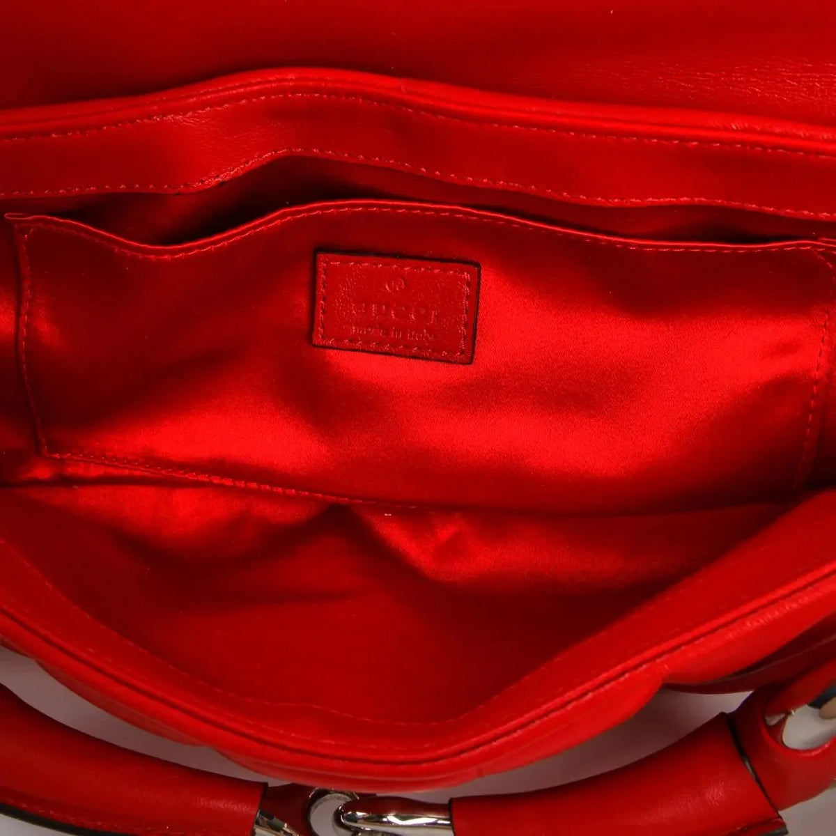 Gucci Chain leather handbag