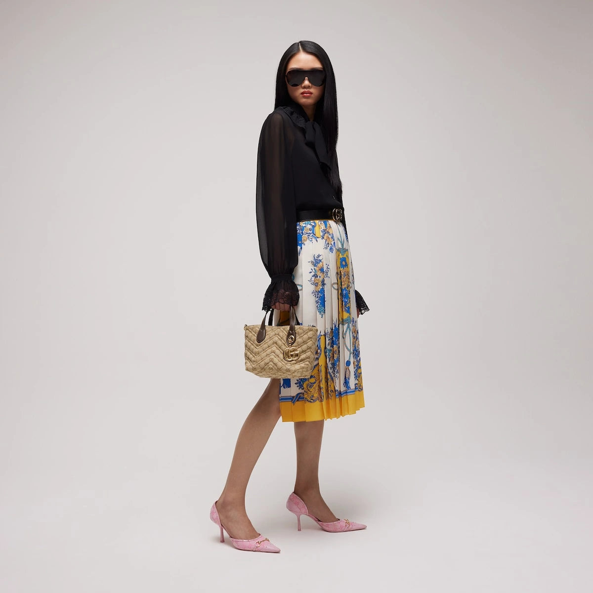 Gucci GG Marmont Small Tote Bag Beige
