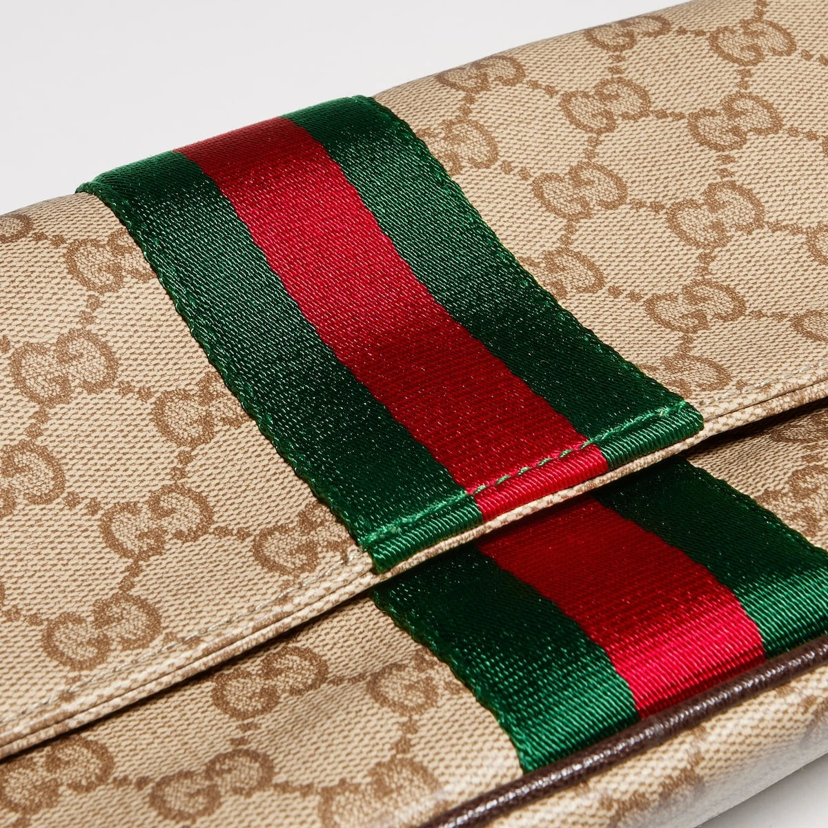 Gucci Madison Medium Shoulder Bag Beige